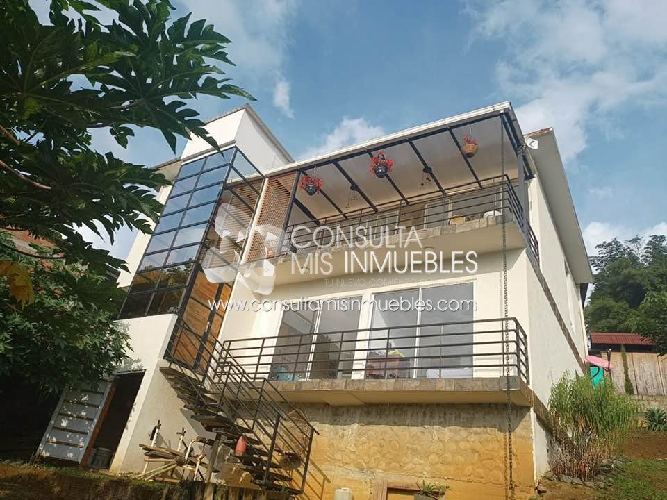 Vendo Casa en el Barrio La Reforma en Cali, Valle Del Cauca de Colombia - Consulta Mis Inmuebles S.A.S. | Tu nuevo comienzo empieza hoy!