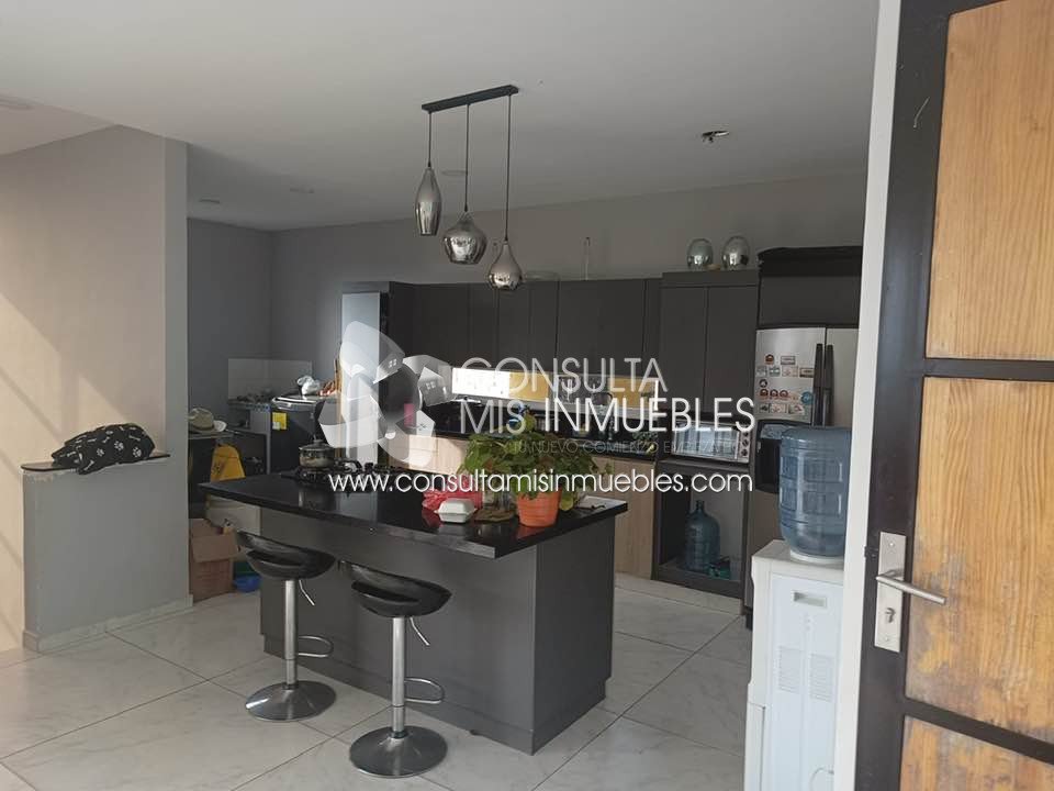 Vendo Casa en el Barrio La Reforma en Cali, Valle Del Cauca de Colombia | Consulta Mis Inmuebles S.A.S. | Tu nuevo comienzo empieza hoy!