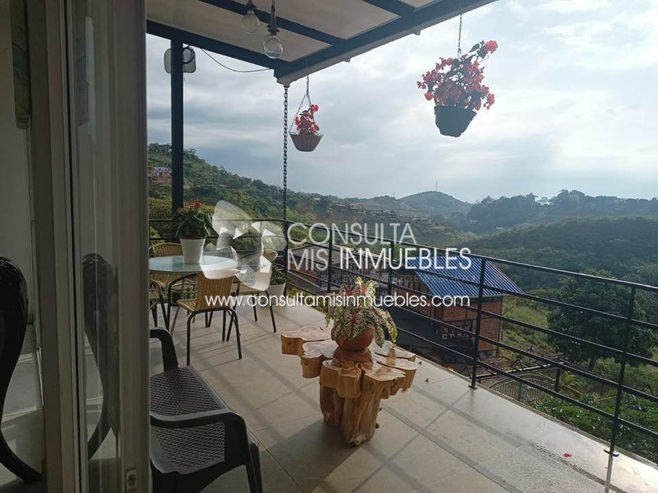 Vendo Casa en el Barrio La Reforma en Cali, Valle Del Cauca de Colombia | Consulta Mis Inmuebles S.A.S. | Tu nuevo comienzo empieza hoy!