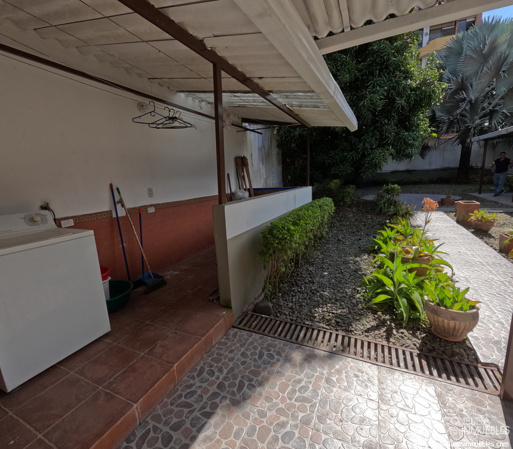 Vendo Casa en el Barrio Belén en Ibagué, Tolima de Colombia | Consulta Mis Inmuebles S.A.S. | Tu nuevo comienzo empieza hoy!