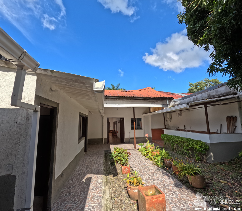 Vendo Casa en el Barrio Belén en Ibagué, Tolima de Colombia | Consulta Mis Inmuebles S.A.S. | Tu nuevo comienzo empieza hoy!