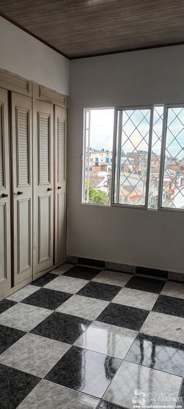 Vendo Casa en el Barrio  en Complejo de Casas  en Ibagué, Tolima de Colombia | Consulta Mis Inmuebles S.A.S. | Tu nuevo comienzo empieza hoy!