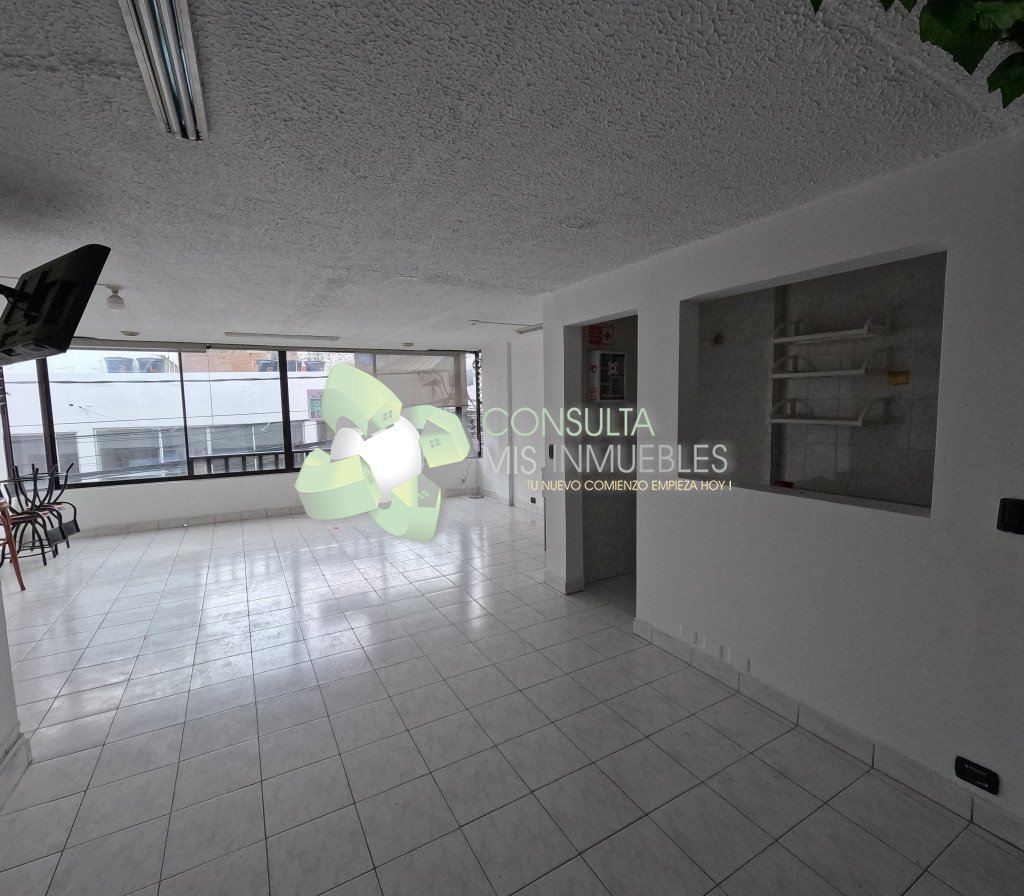 📍 Excelente Vitrina Comercial: Local en 2do Piso sobre la Calle 11 (Centro, Ibagué) | Consulta Mis Inmuebles S.A.S. | Tu nuevo comienzo empieza hoy!