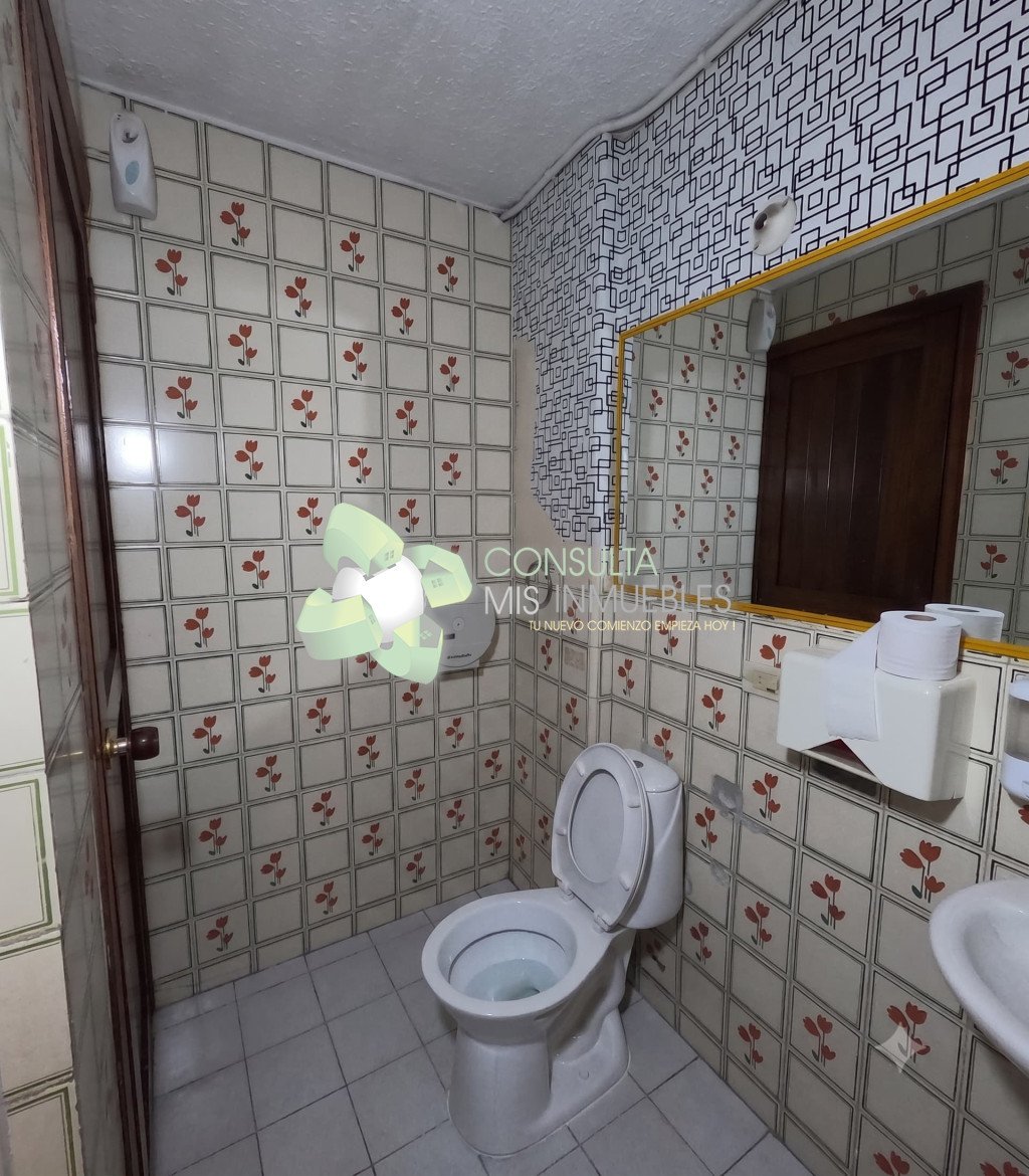 📍 Excelente Vitrina Comercial: Local en 2do Piso sobre la Calle 11 (Centro, Ibagué) | Consulta Mis Inmuebles S.A.S. | Tu nuevo comienzo empieza hoy!