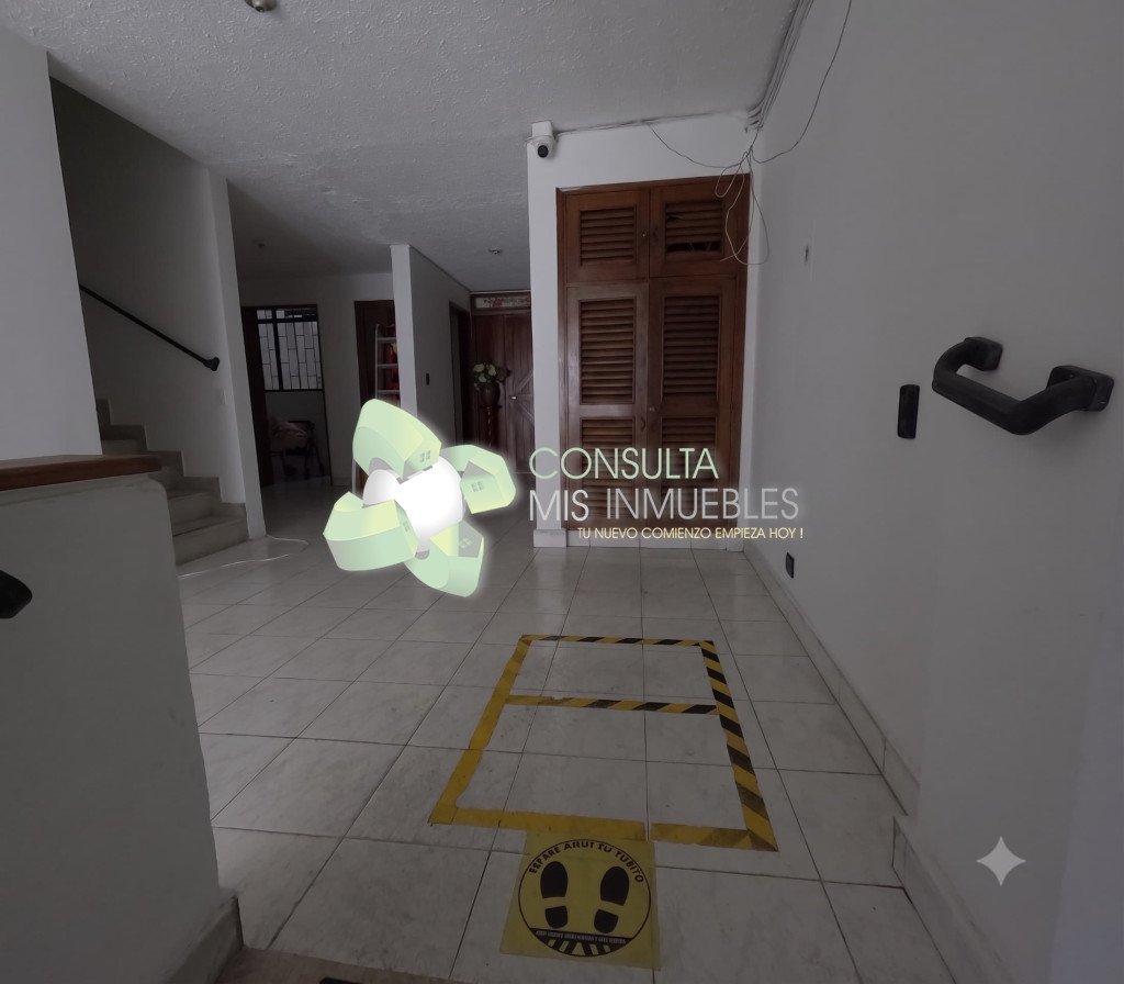 📍 Excelente Vitrina Comercial: Local en 2do Piso sobre la Calle 11 (Centro, Ibagué) | Consulta Mis Inmuebles S.A.S. | Tu nuevo comienzo empieza hoy!