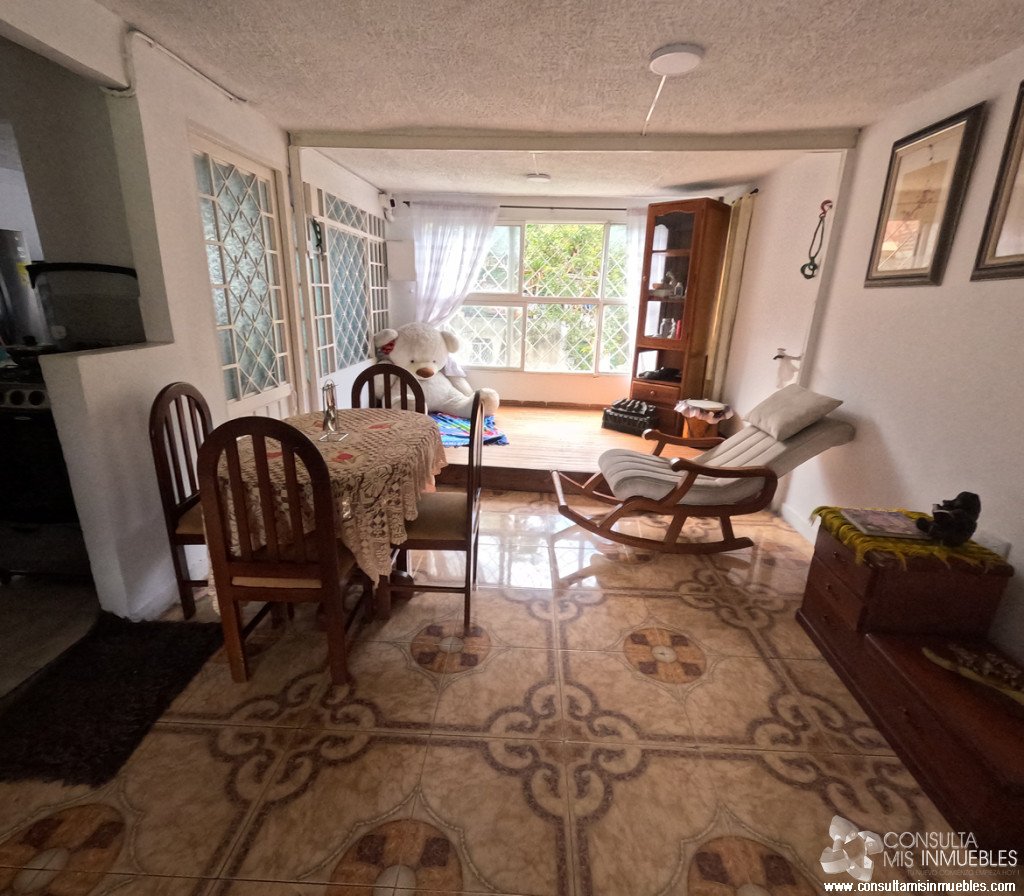 Arriendo piso 2 y 3 de casa ubicada en Pueblo Nuevo | Consulta Mis Inmuebles S.A.S. | Tu nuevo comienzo empieza hoy!