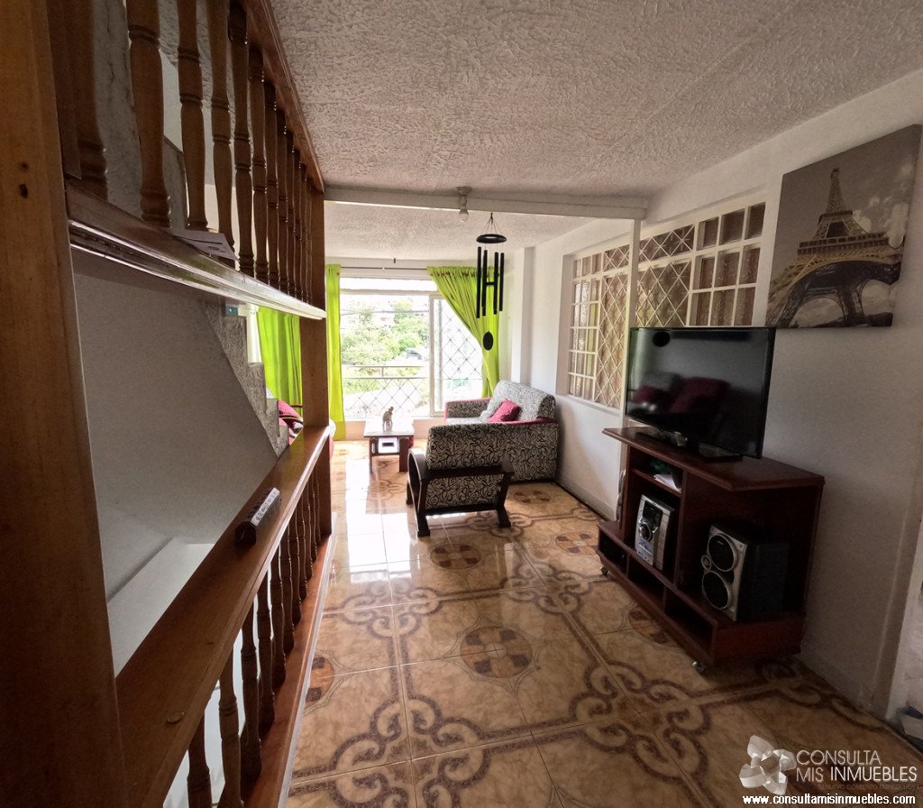 Arriendo piso 2 y 3 de casa ubicada en Pueblo Nuevo | Consulta Mis Inmuebles S.A.S. | Tu nuevo comienzo empieza hoy!