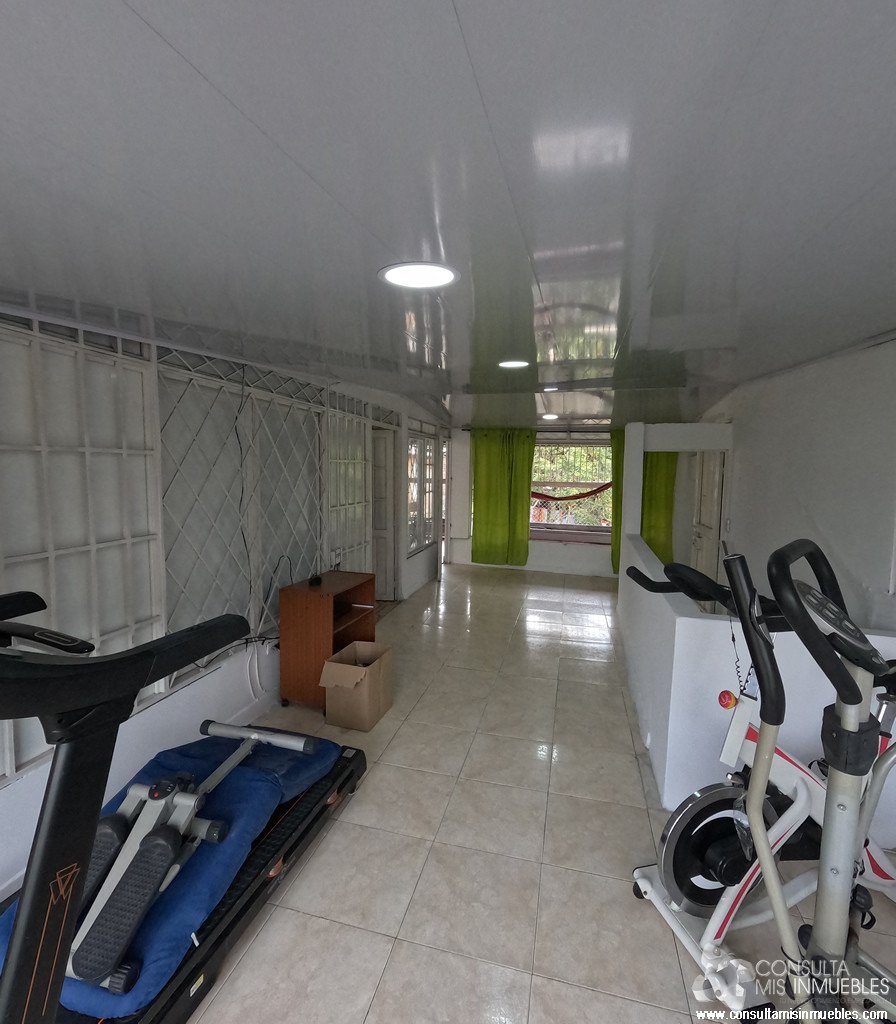 Arriendo piso 2 y 3 de casa ubicada en Pueblo Nuevo | Consulta Mis Inmuebles S.A.S. | Tu nuevo comienzo empieza hoy!