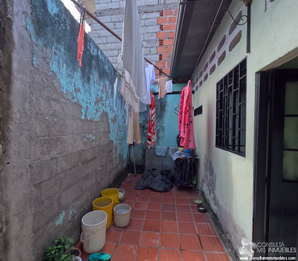 Vendo Casa en el Barrio Artemo De Jesús Caviedes en Mariquita, Tolima de Colombia | Consulta Mis Inmuebles S.A.S. | Tu nuevo comienzo empieza hoy!